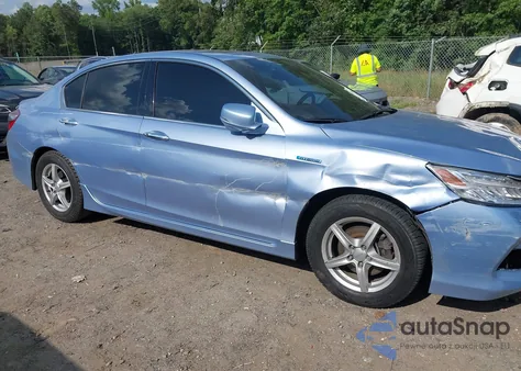 2017 Honda Accord Hybrid Touring z USA, uszkodzony, nr VIN JHMCR6F70HC008134